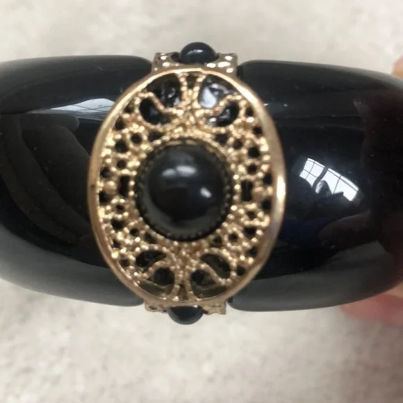 Black and Gold Bangle Bracelet - Picture 2 of 2